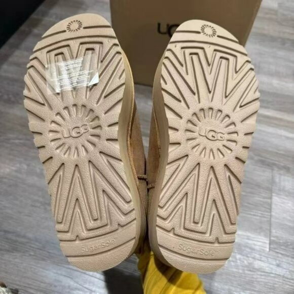 UGG Australia Classic Ultra Mini Platform Boots - Picture 9 of 9